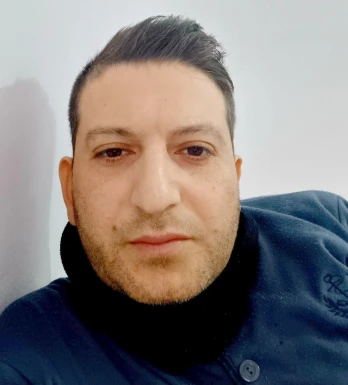 <span>Ismaele, 36</span>&nbsp;<span style='width: 25px; height: 16px; float: right; background-image: url(/bitmaps/flags_small/IT.PNG)'>&nbsp;</span><br><span>Milan, Italy</span>&nbsp;<input type='button' class='joinbtn' style='float: right' value='JOIN NOW' />