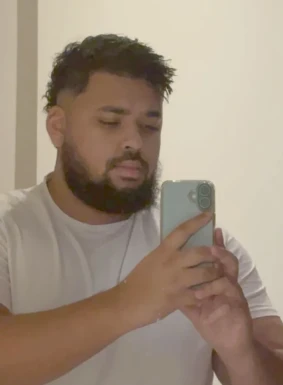 French men looking for love