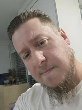 Canadian men looking for love