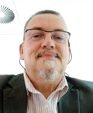 French men looking for love