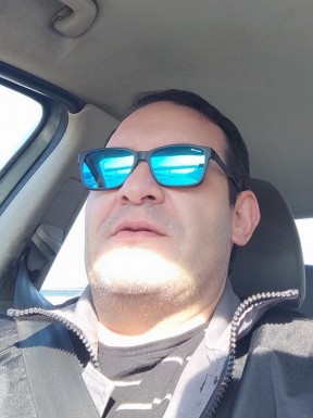 Spanish men looking for love