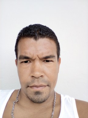 <span>Michael, 42</span> <span style='width: 25px; height: 16px; float: right; background-image: url(/bitmaps/flags_small/VE.PNG)'> </span><br><span>Ciudad Guay, Venezuela</span> <input type='button' class='joinbtn' style='float: right' value='JOIN NOW' />