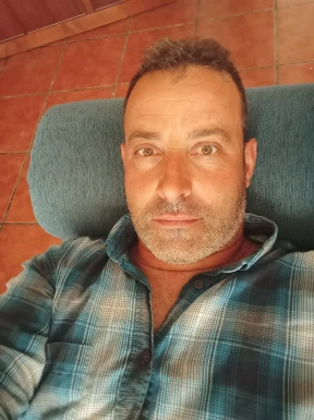 <span>Vítor, 44</span>&nbsp;<span style='width: 25px; height: 16px; float: right; background-image: url(/bitmaps/flags_small/PT.PNG)'>&nbsp;</span><br><span>Lisbon, Portugal</span>&nbsp;<input type='button' class='joinbtn' style='float: right' value='JOIN NOW' />